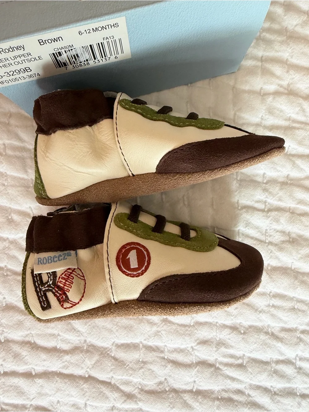 Robeez “All Star Rodney” Green and White Baseball Baby Shoes - Soft Soles NWT
